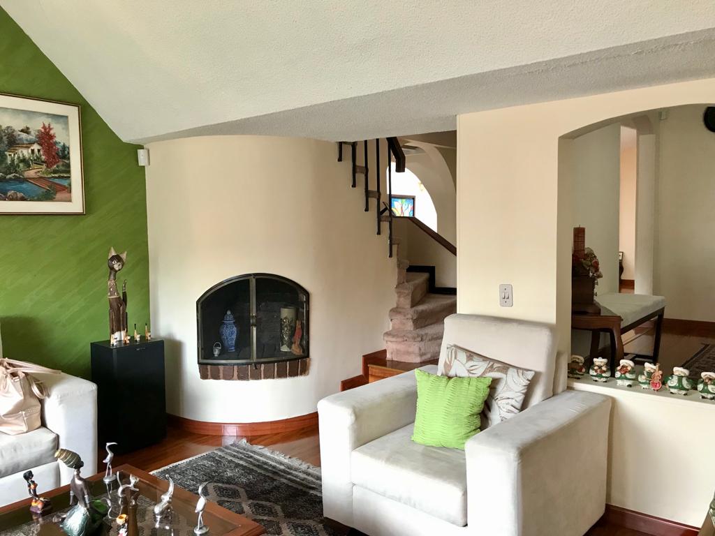Gran Oportunidad Amplia casa en Batán