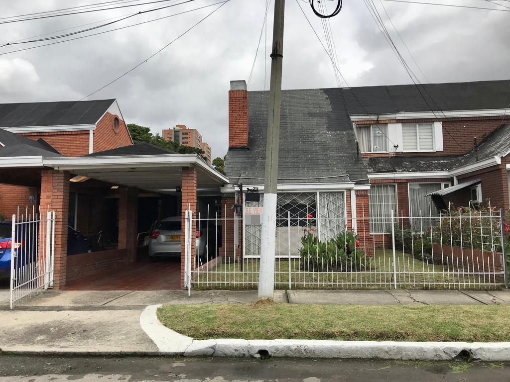 Gran Oportunidad Amplia casa en Batán