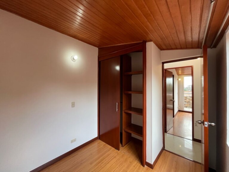 Venta hermosa casa en almirante Colon