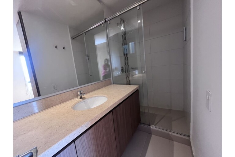 Apartamento en venta en Hayuelos Bogotá