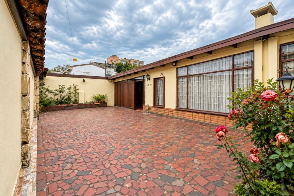 Casa Lote en venta en El Contador Bogotá