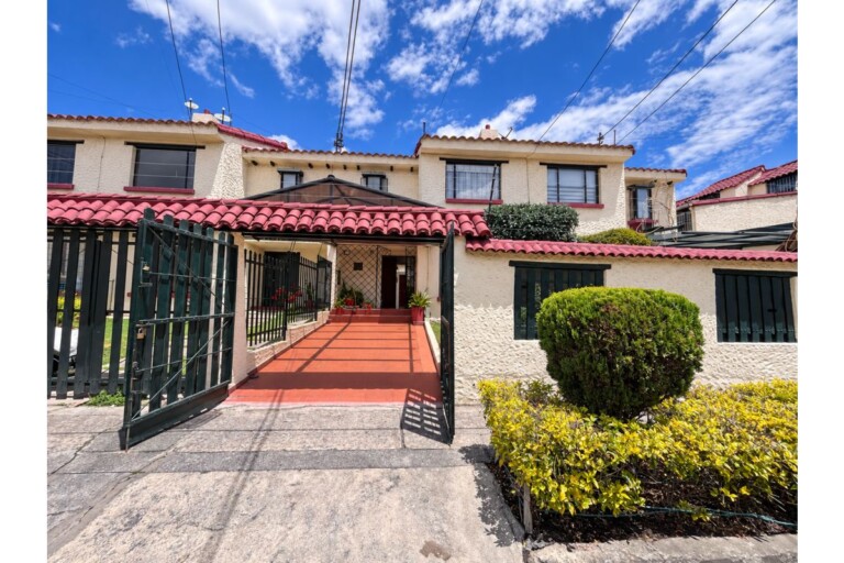 Casa en venta en La Campiña Bogotá